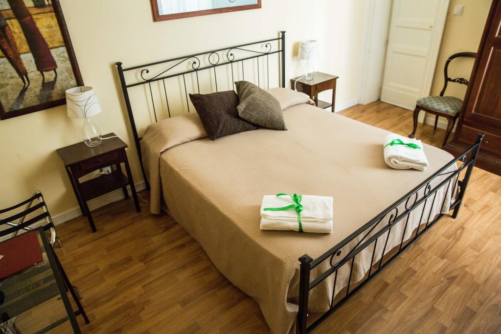 Casa Elide Bed & Breakfast Catania Eksteriør bilde